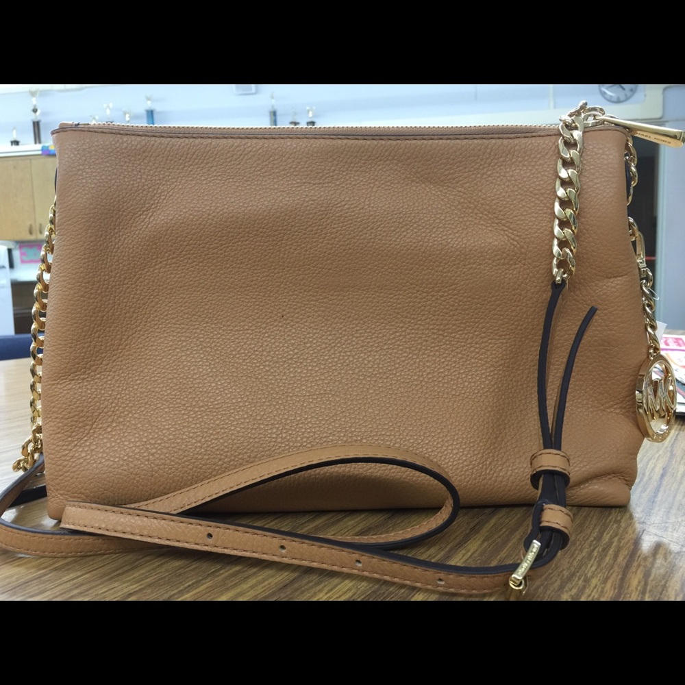 COPY - Authentic 💯 Michael Kors crossbody bag